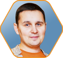 Денис Максимов